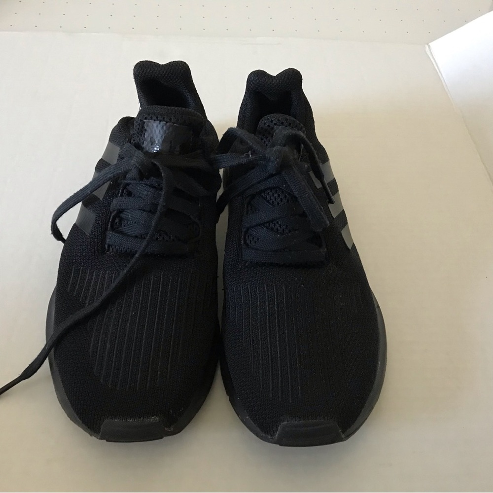 adidas Men's Black and Gray Sneakers
